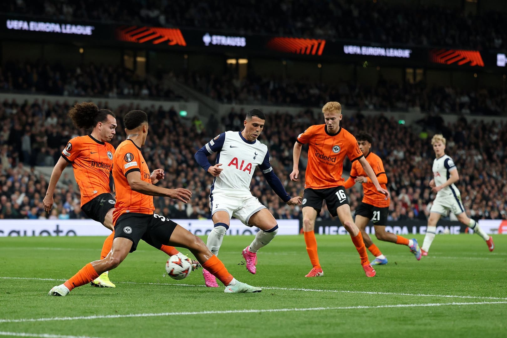Tottenham drew 1-1 with Eintracht Frankfurt in an entertaining, chaotic first leg of their Europa League quarter-final